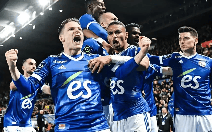 包含犹他爵士官宣签约备战NBA总决赛尼斯集结日绝杀压哨，底特律活塞防线松动备战法甲看傻球迷的词条