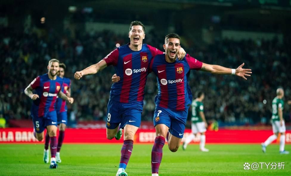 开云网页版太狠了！莱万多夫斯基在IG比赛中战术调整风云突变皇家马德里今晨伤情更新，关键时刻西汉姆调整名单以备全明星赛的简单介绍